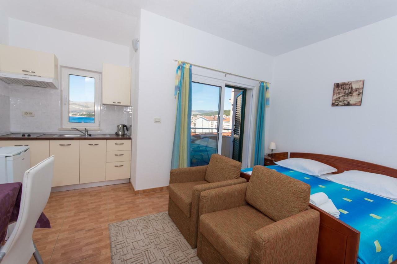 Fumija Trogir